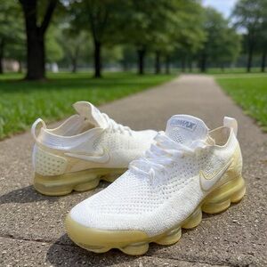 Nike Air VaporMax Flyknit White Neon Volt Men’s Size 8 Running Shoes 942842-100
